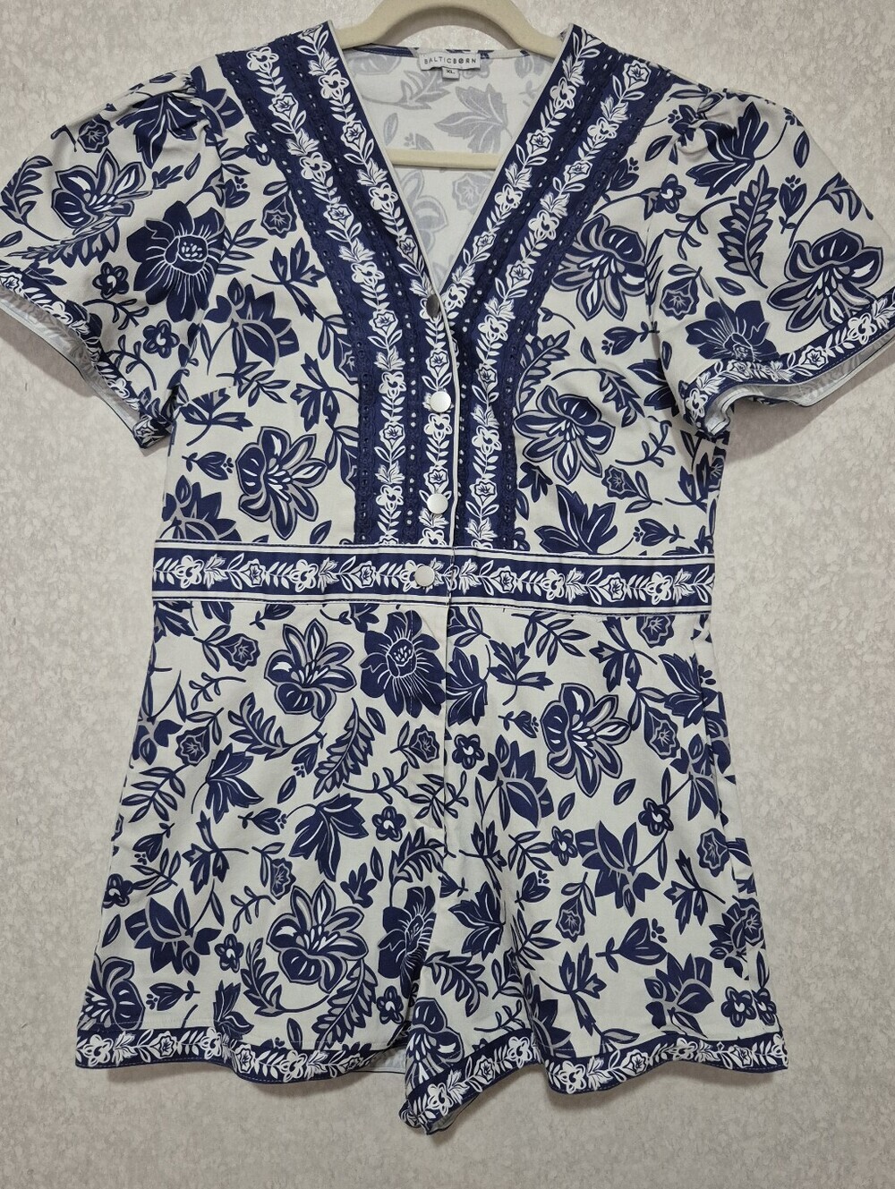 Baltic Born Navy and White Floral V-Neck Short Romper..Size:XL - Picture 5 of 16